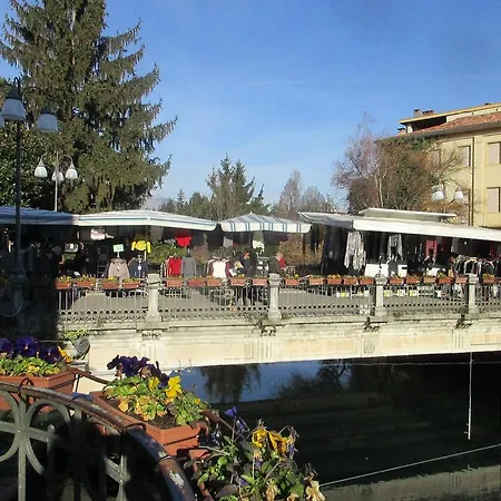 Nyaraló Casa Italia, Center